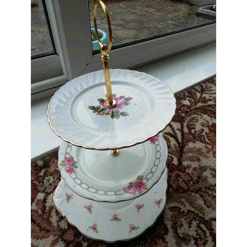 3and 2 tier cake stands