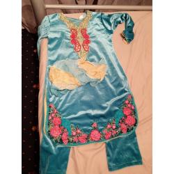 Girls clothes