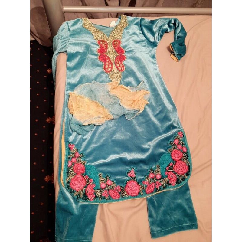 Girls clothes